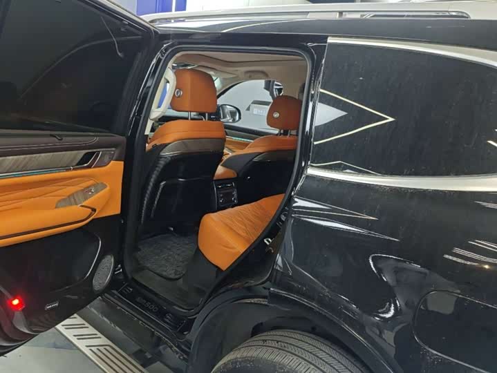 Фото 6 - Tank 500 Hybrid