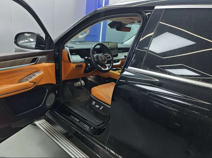 Фото 7 - Tank 500 Hybrid