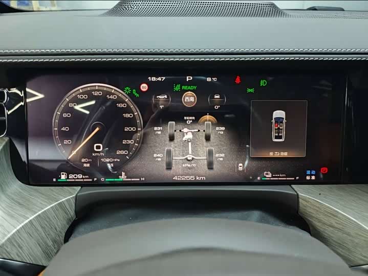 Фото 9 - Tank 500 Hybrid