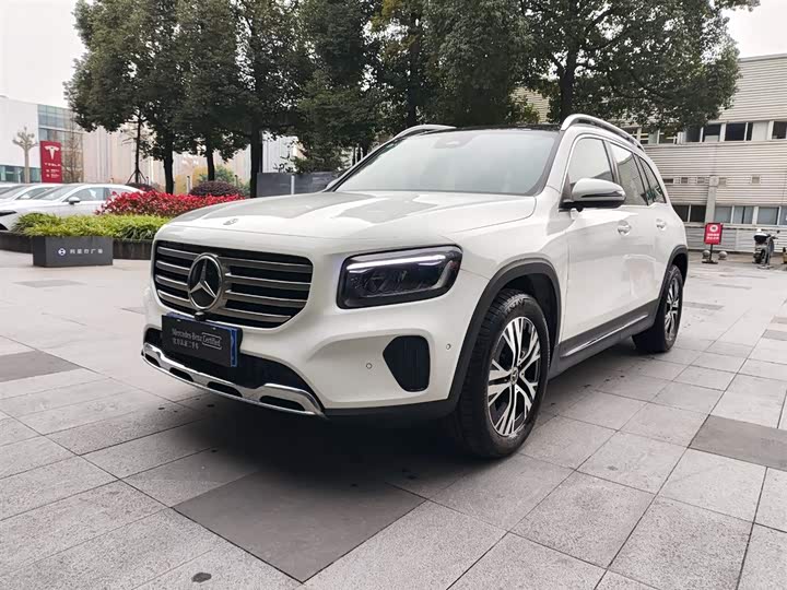 Фото 1 - Mercedes-Benz GLB-Class