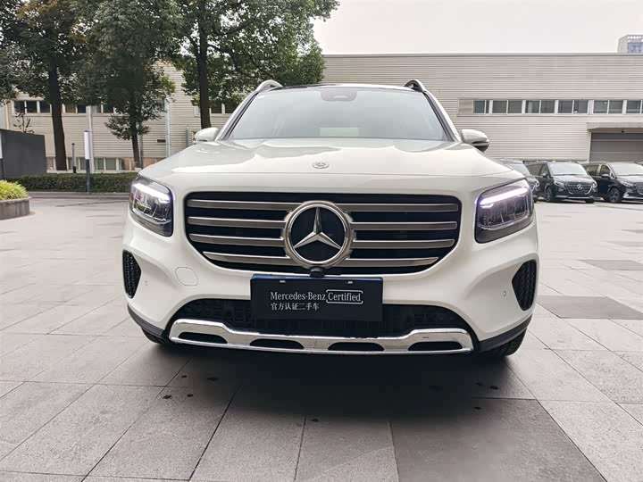 Фото 2 - Mercedes-Benz GLB-Class