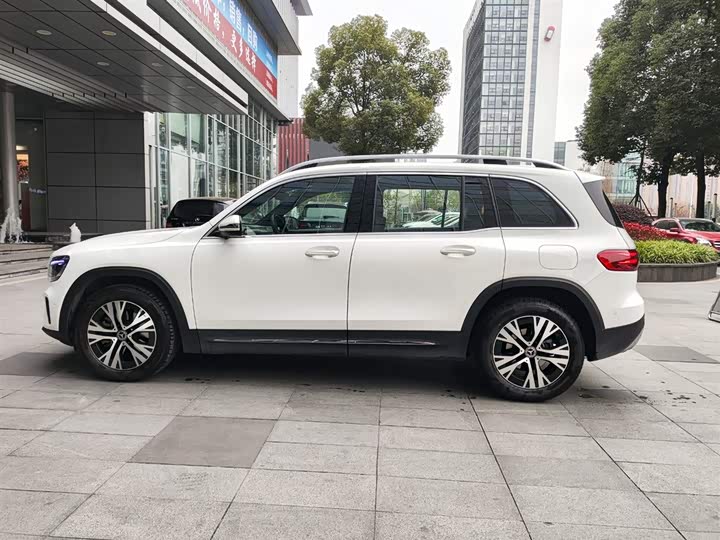 Фото 5 - Mercedes-Benz GLB-Class