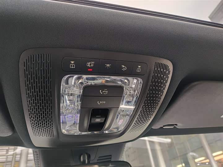 Фото 6 - Mercedes-Benz GLB-Class