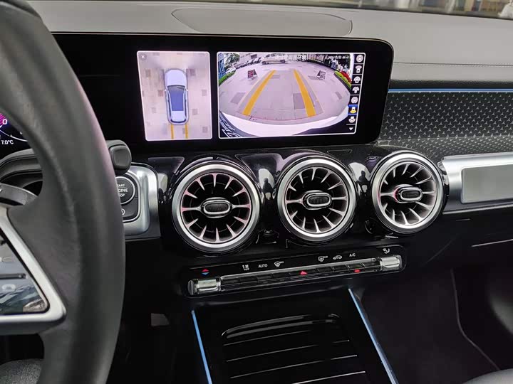 Фото 9 - Mercedes-Benz GLB-Class