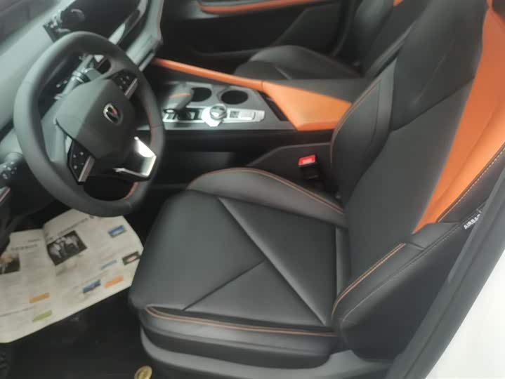 Фото 9 - Changan UNI-V