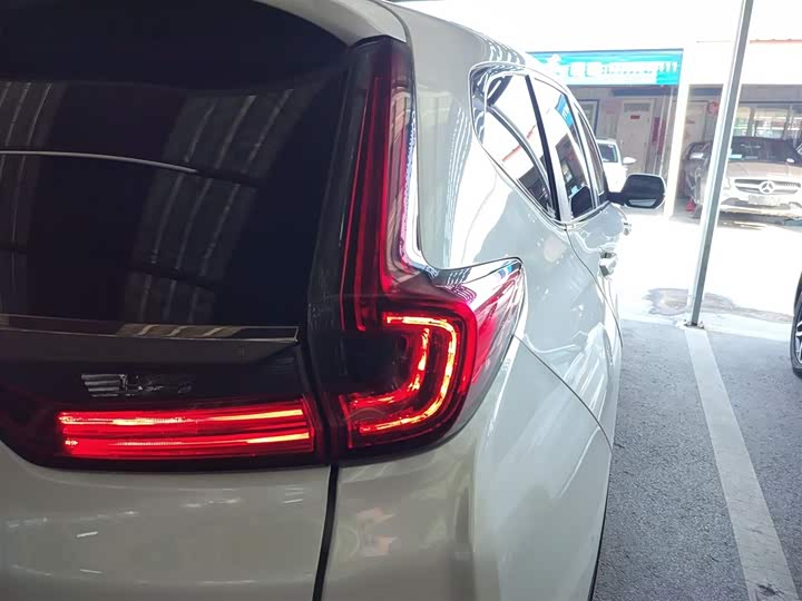 Фото 8 - Honda CR-V