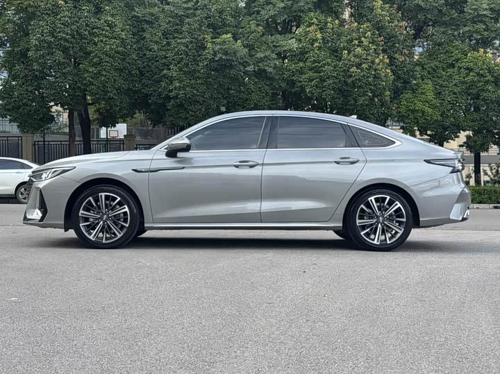 Фото 6 - Chery Arrizo 8