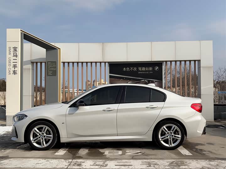 Фото 3 - BMW 1 Series