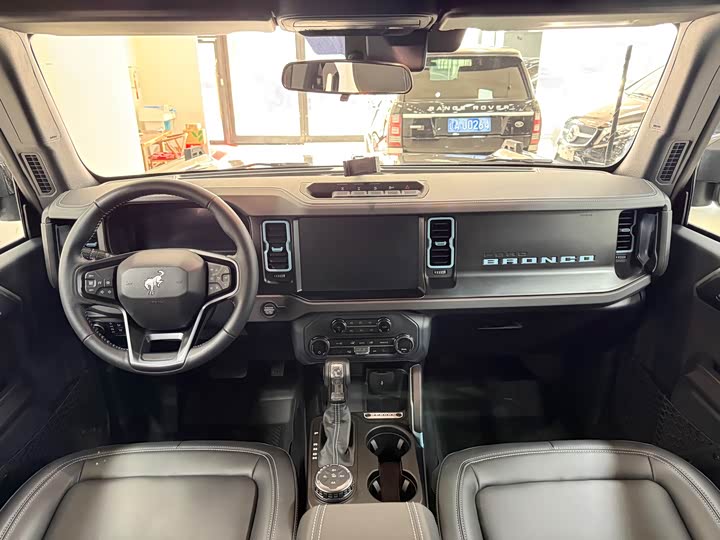 Фото 5 - Ford Bronco