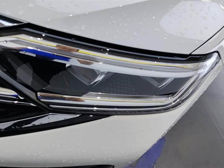 Фото 5 - Volkswagen Sagitar L