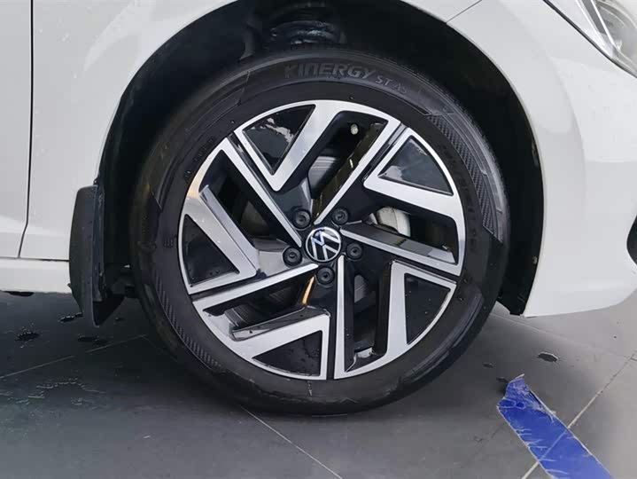 Фото 6 - Volkswagen Sagitar L