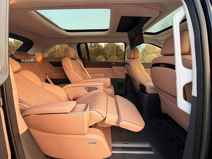 Фото 7 - XPeng X9