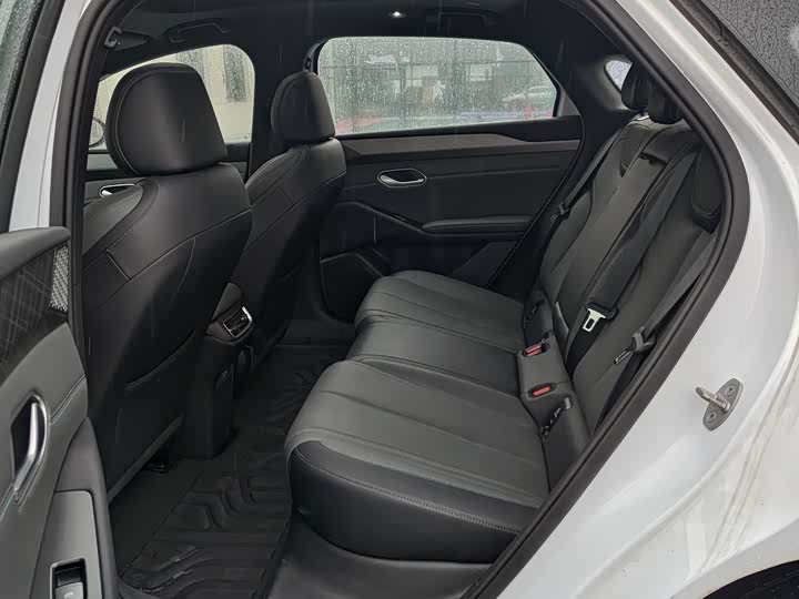 Фото 6 - BYD Qin L