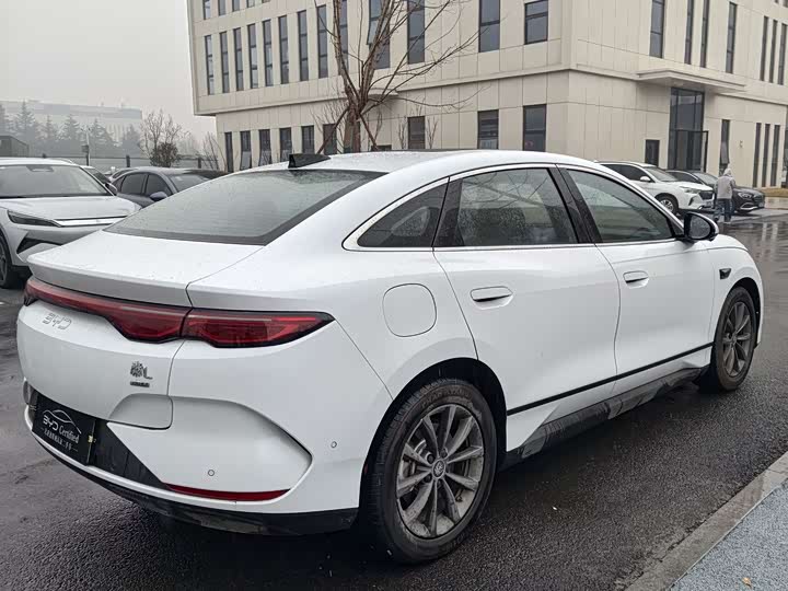 Фото 9 - BYD Qin L