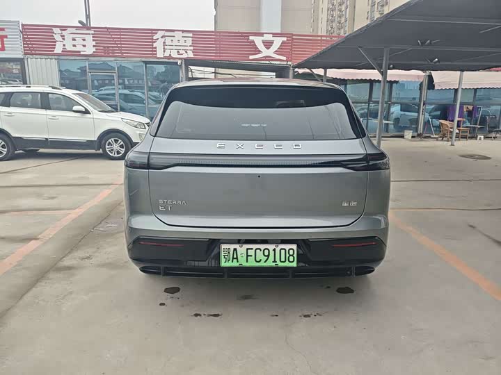 Фото 9 - Exeed Sterra ET