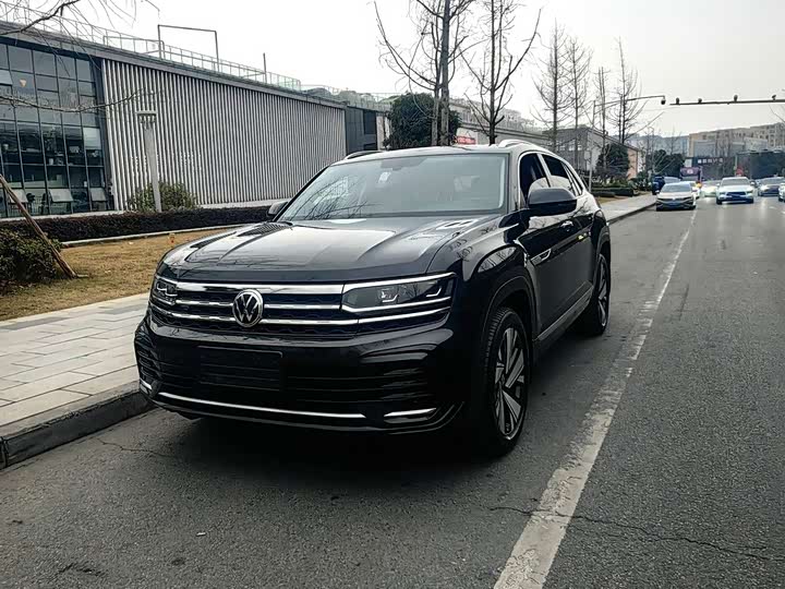 Фото 2 - Volkswagen Teramont X