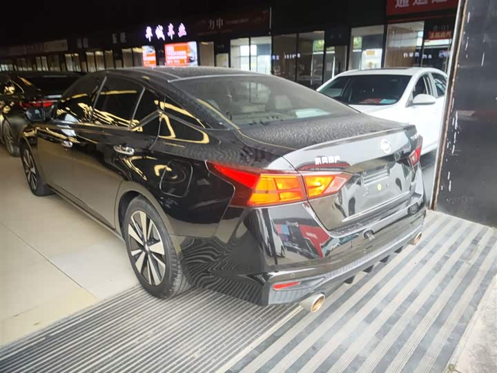 Фото 5 - Nissan Teana