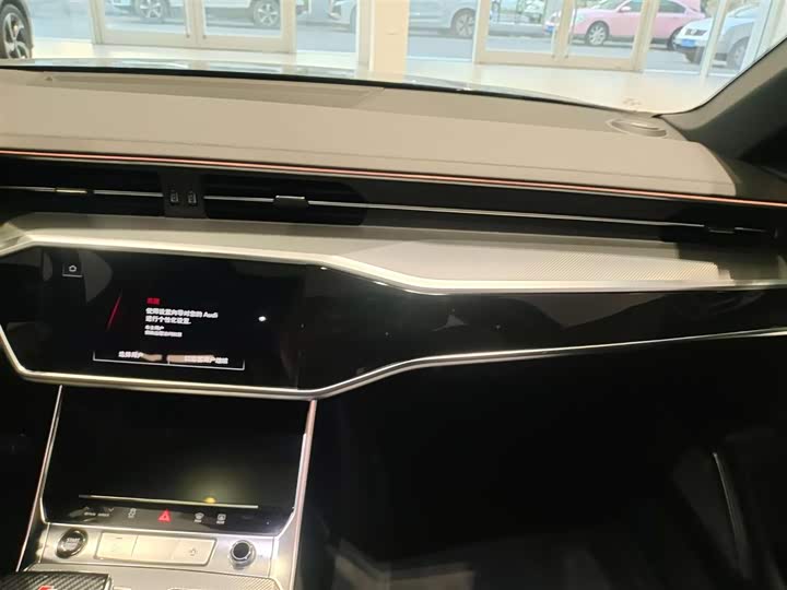 Фото 6 - Audi A6L