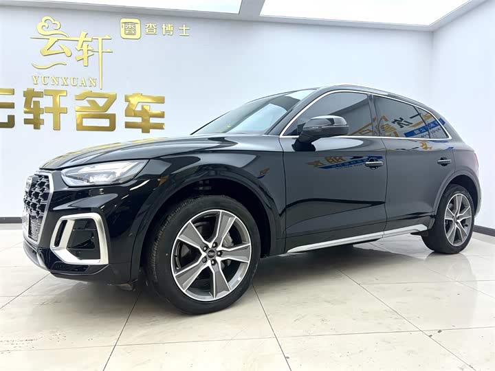 Фото 1 - Audi Q5L