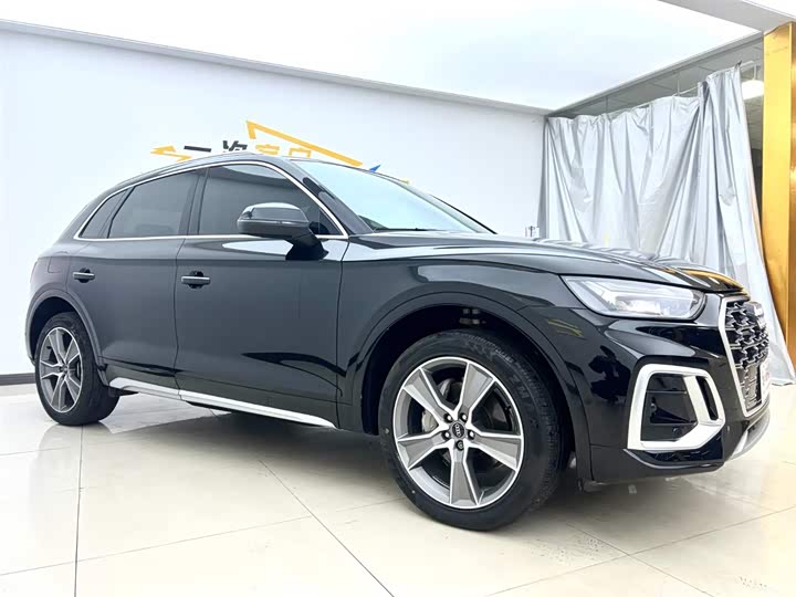 Фото 3 - Audi Q5L