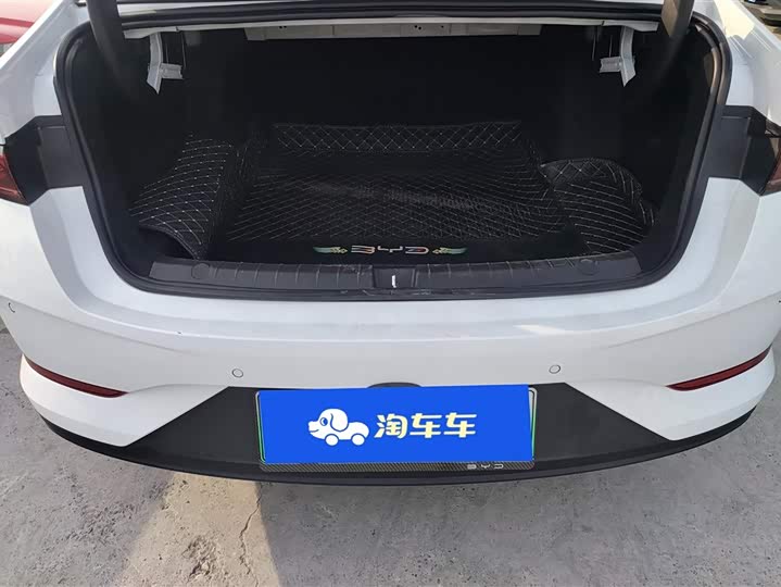 Фото 4 - BYD Qin Plus