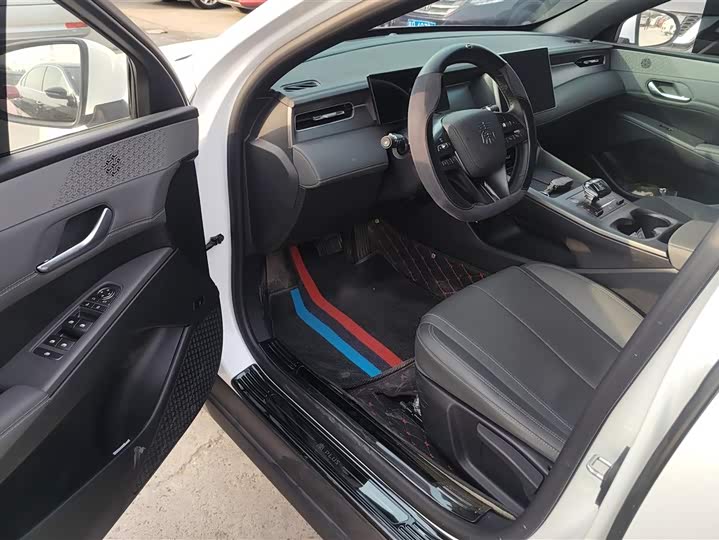 Фото 9 - BYD Qin Plus