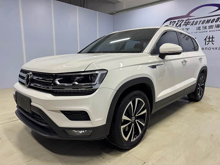 Фото 1 - Volkswagen Tharu