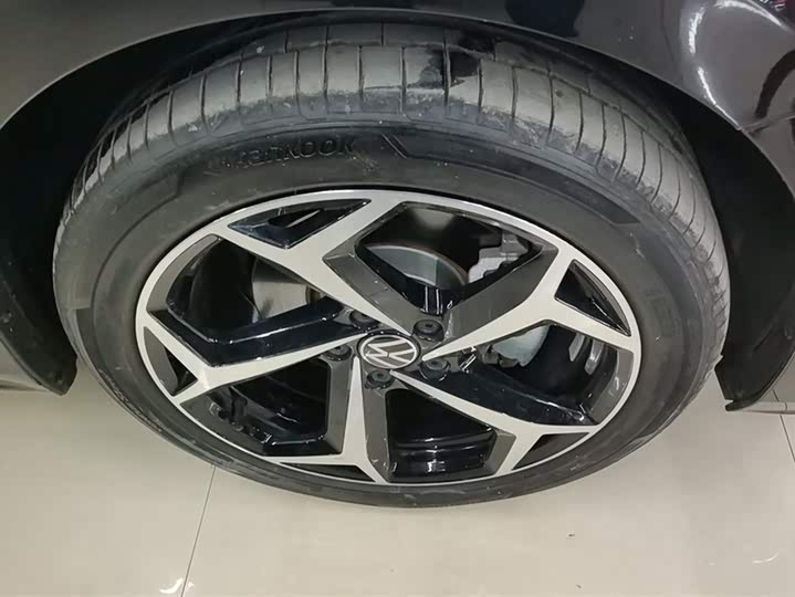 Фото 6 - Volkswagen Passat