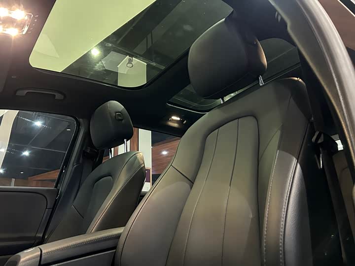 Фото 9 - Mercedes-Benz GLB-Class