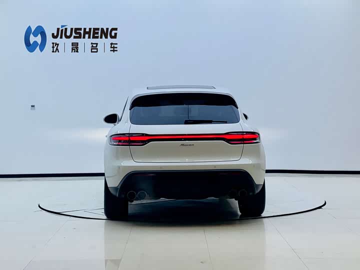 Фото 2 - Porsche Macan