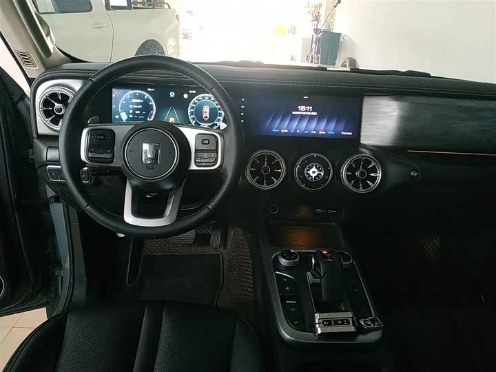 Фото 3 - Tank 300