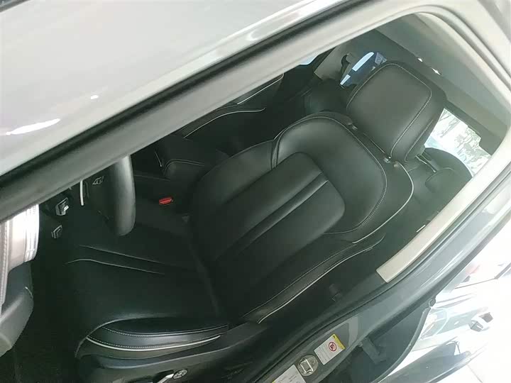 Фото 7 - Tank 300