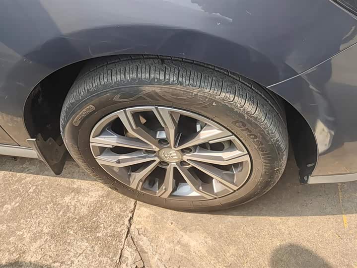 Фото 6 - BYD Song Max