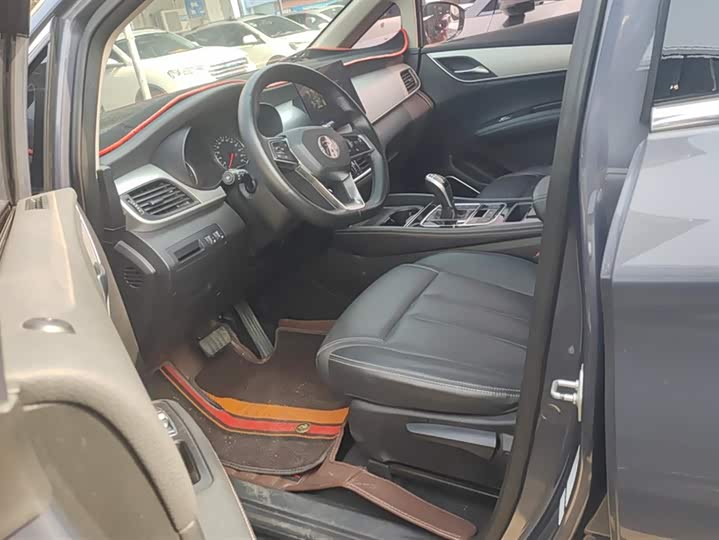 Фото 9 - BYD Song Max