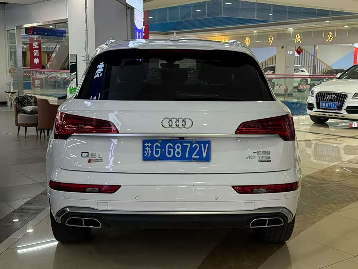 Фото 9 - Audi Q5L