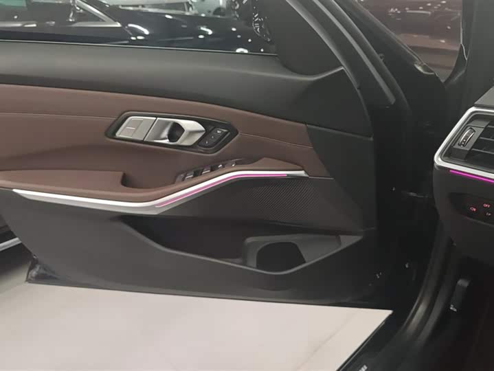 Фото 7 - BMW 3 Series