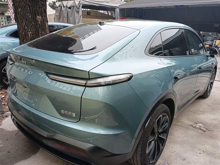 Фото 7 - Nio Onvo L60