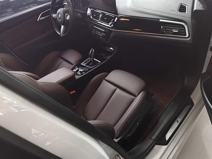 Фото 2 - BMW 1 Series