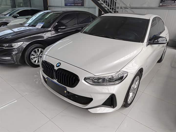 Фото 3 - BMW 1 Series