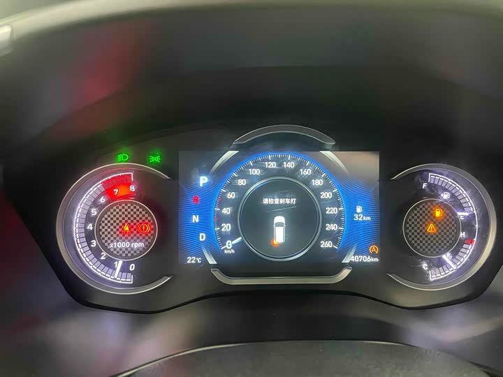 Фото 7 - Hyundai Santa Fe