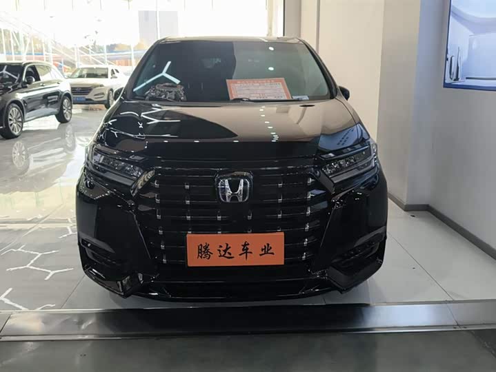 Фото 2 - Honda Elysion