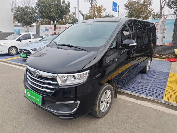 Фото 1 - JAC Refine M3