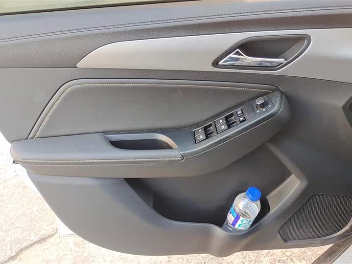 Фото 7 - Beijing X3