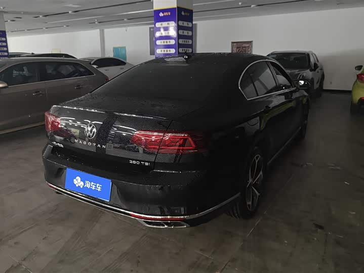 Фото 3 - Volkswagen Magotan