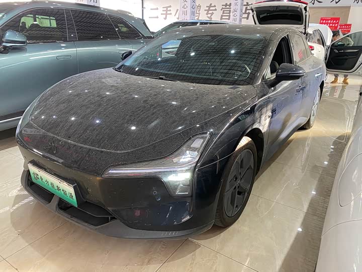 Фото 1 - XPeng Mona M03