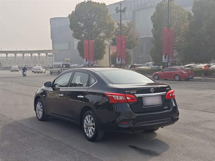 Фото 8 - Nissan Sylphy