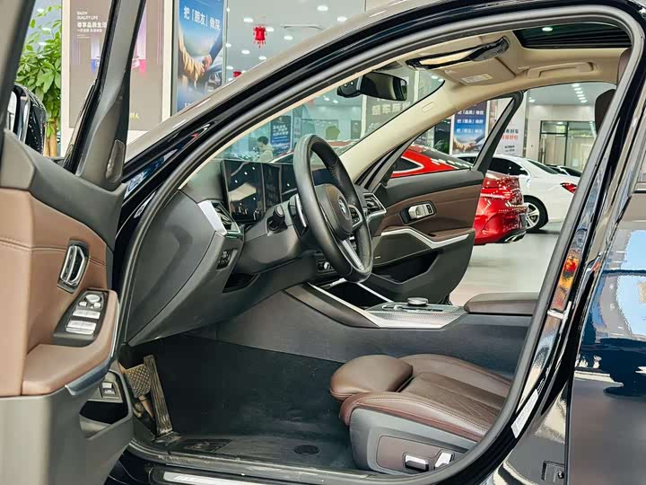 Фото 4 - BMW 3 Series