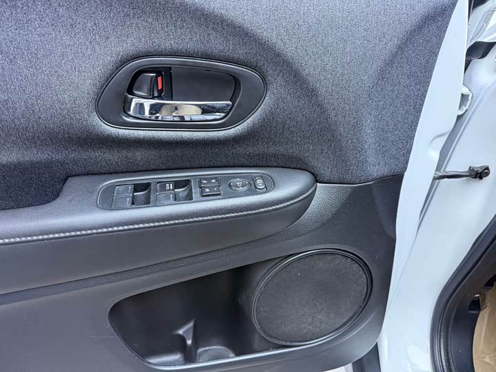 Фото 4 - Honda XR-V