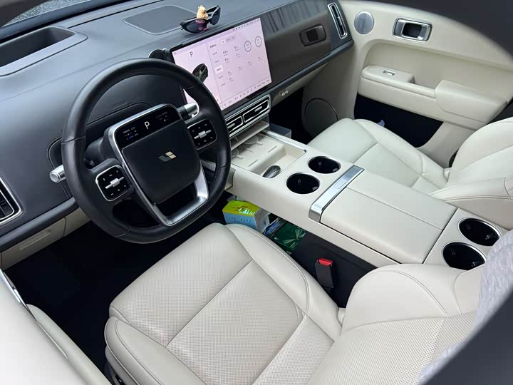 Фото 8 - LiXiang L9