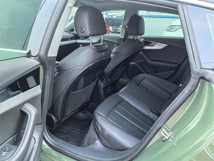 Фото 9 - Audi A5